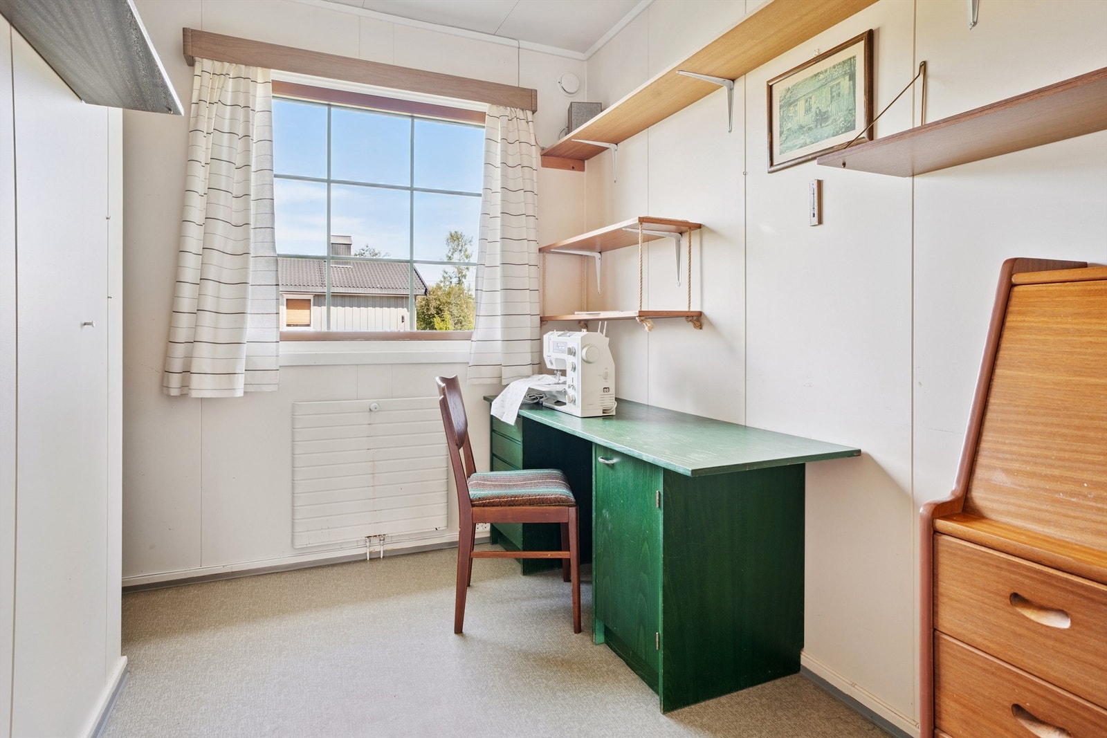 Perfekt rom for kontor, hobbyrom eller et ekstra soverom Galleribilde