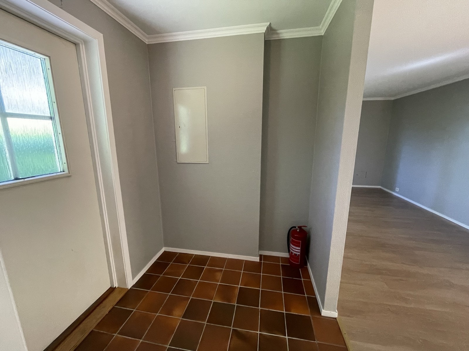 Avsatt plass til skap i entré Galleribilde