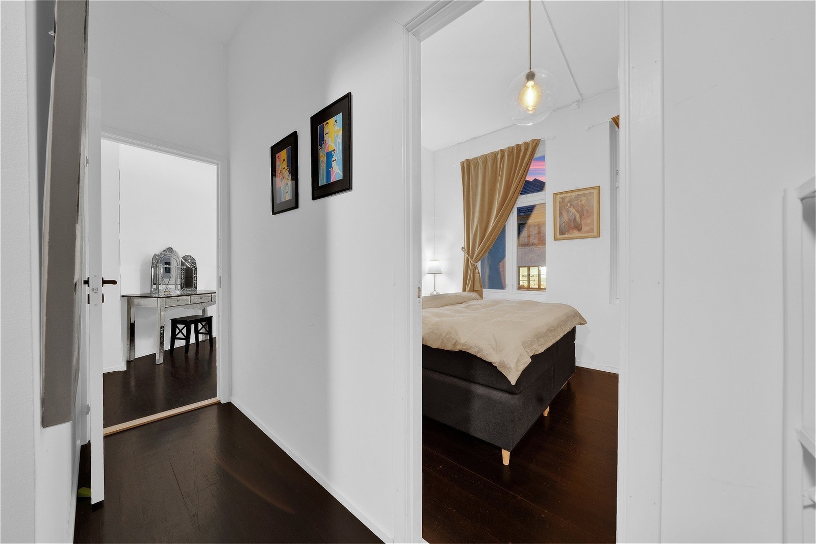 mellomgang Galleribilde