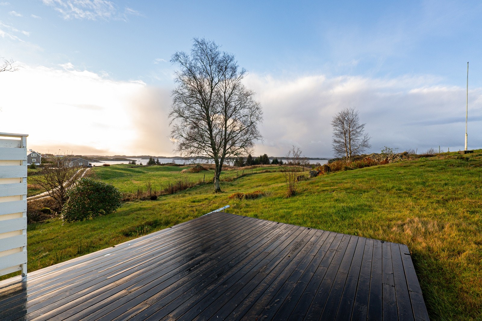 Terrasse på ca.30 kvm med gode solforhold Galleribilde
