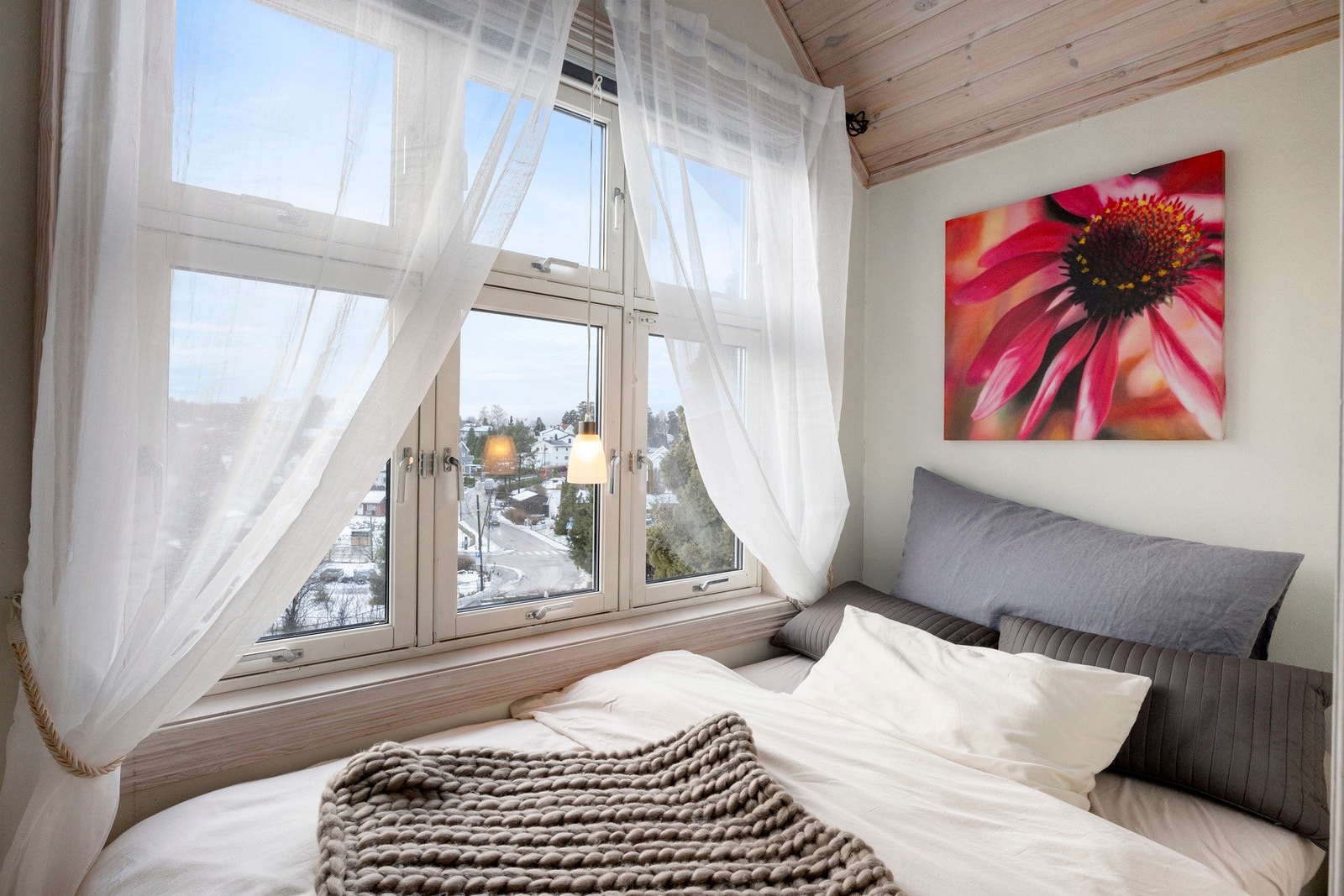 En koselig og skjermet soveplass som gir en lun og avslappende stemning. Galleribilde