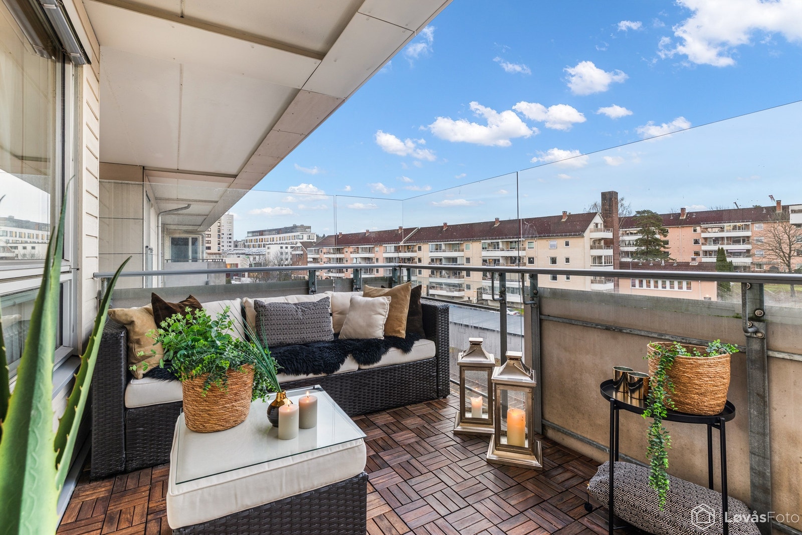 Usjenert og hyggelig balkong Galleribilde