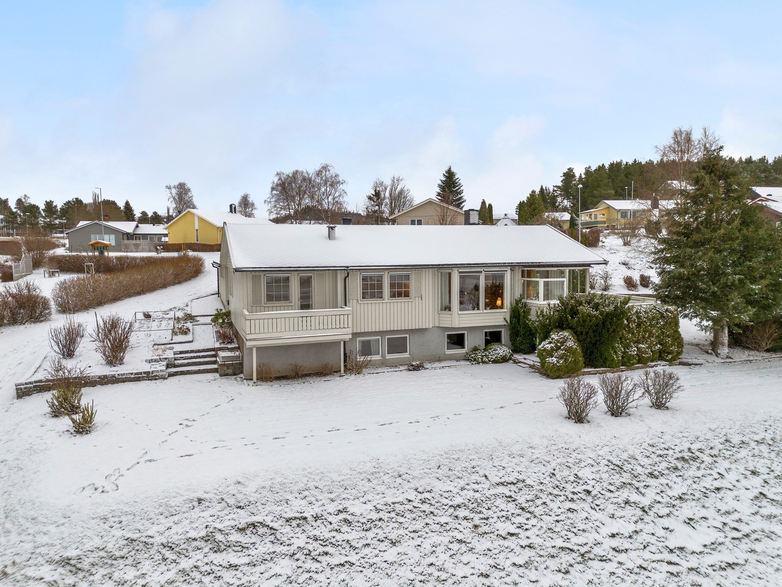 Velkommen til Tuvskogvegen 3, presentert av EiendomsMegler 1 v/ Sigve Haugdahl. Foto ELW Media (Espen Wåde) Galleribilde