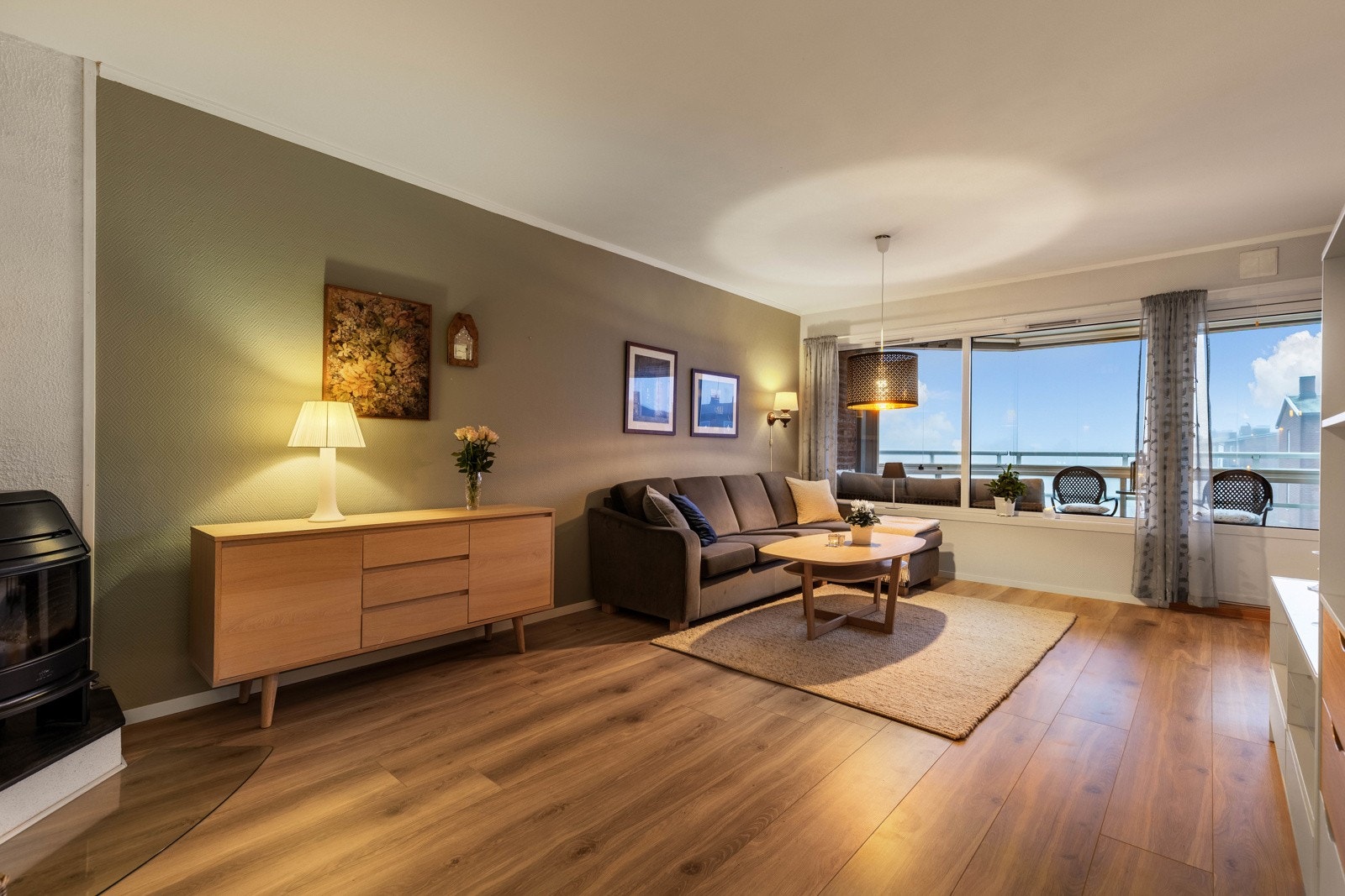 Velkommen til Korsveien 44. Presentert av Eiendomsmegler MNEF Jørgen Berg. Galleribilde