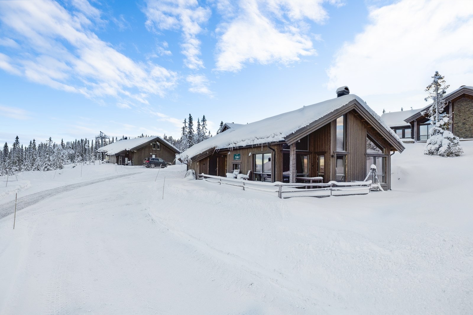 Enkel adkomst med ski inn/ut Galleribilde