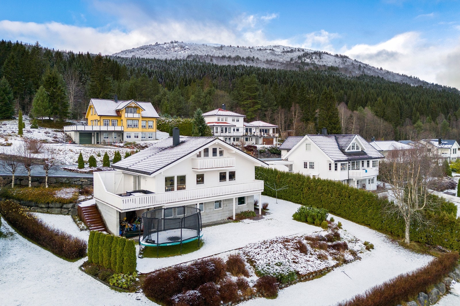 Velkommen til Legesletta 21 - Presentert av Proaktiv ved Eiendomsmegler MNEF Julianne Sørheim. Galleribilde