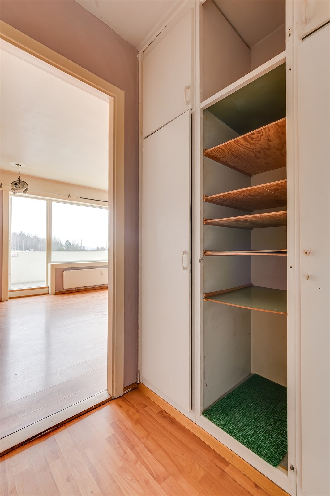 Det er i tillegg lagringsplass i kjellerbod. Galleribilde