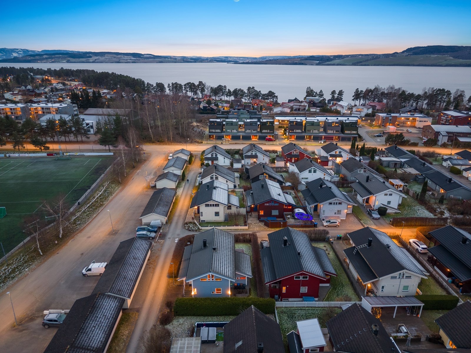 Kort vei til skoler og barnehager - alt du trenger for en trygg hverdag. Galleribilde
