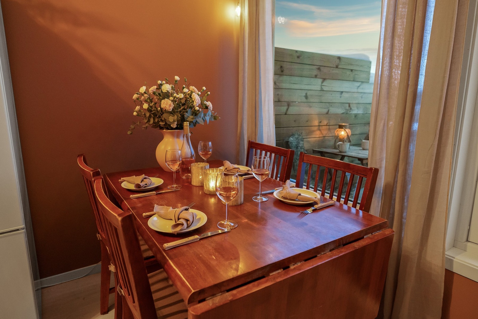 Et naturlig samlingspunkt for hyggelige måltider. Galleribilde