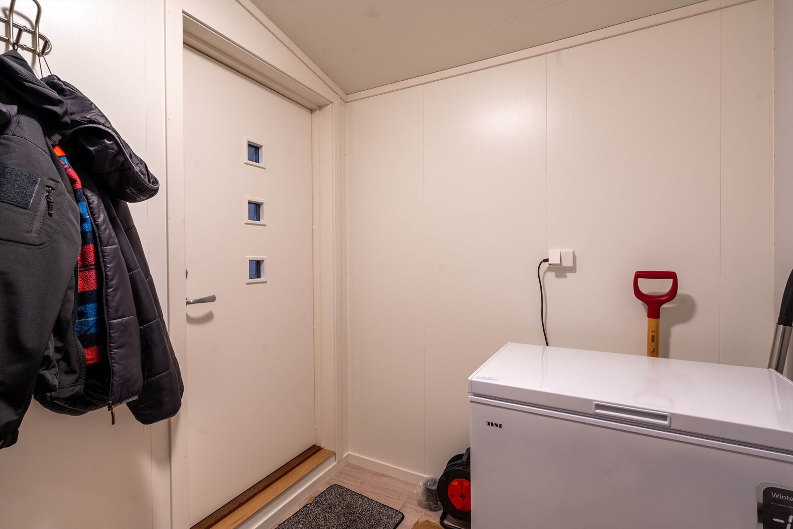 Isolert utebod Galleribilde