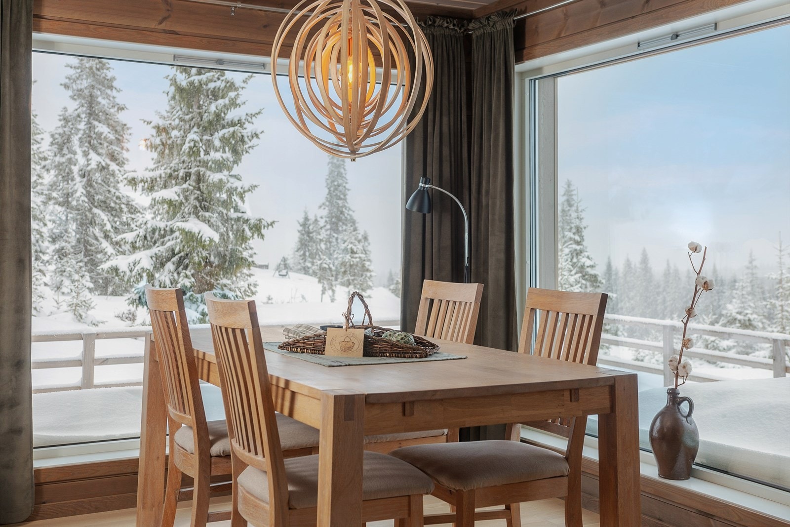 Fin utsikt fra spiseplassen! Galleribilde