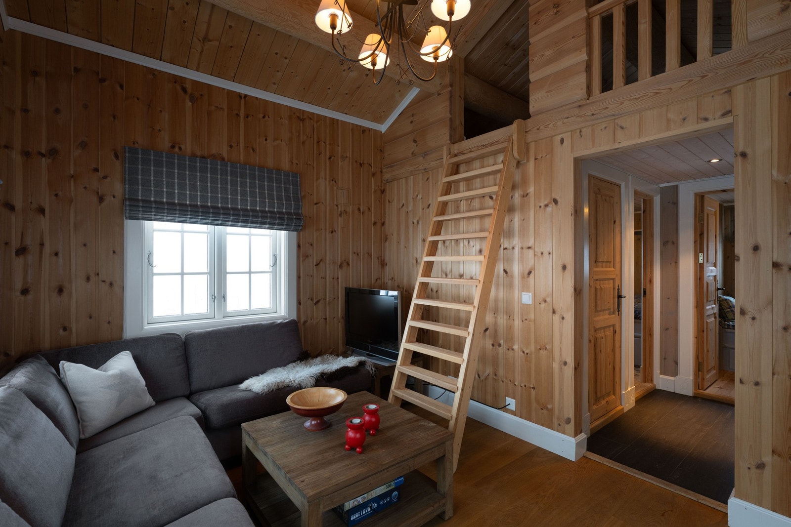 Annekset gir rom for både ungdom, venner og roligere stunder. Galleribilde