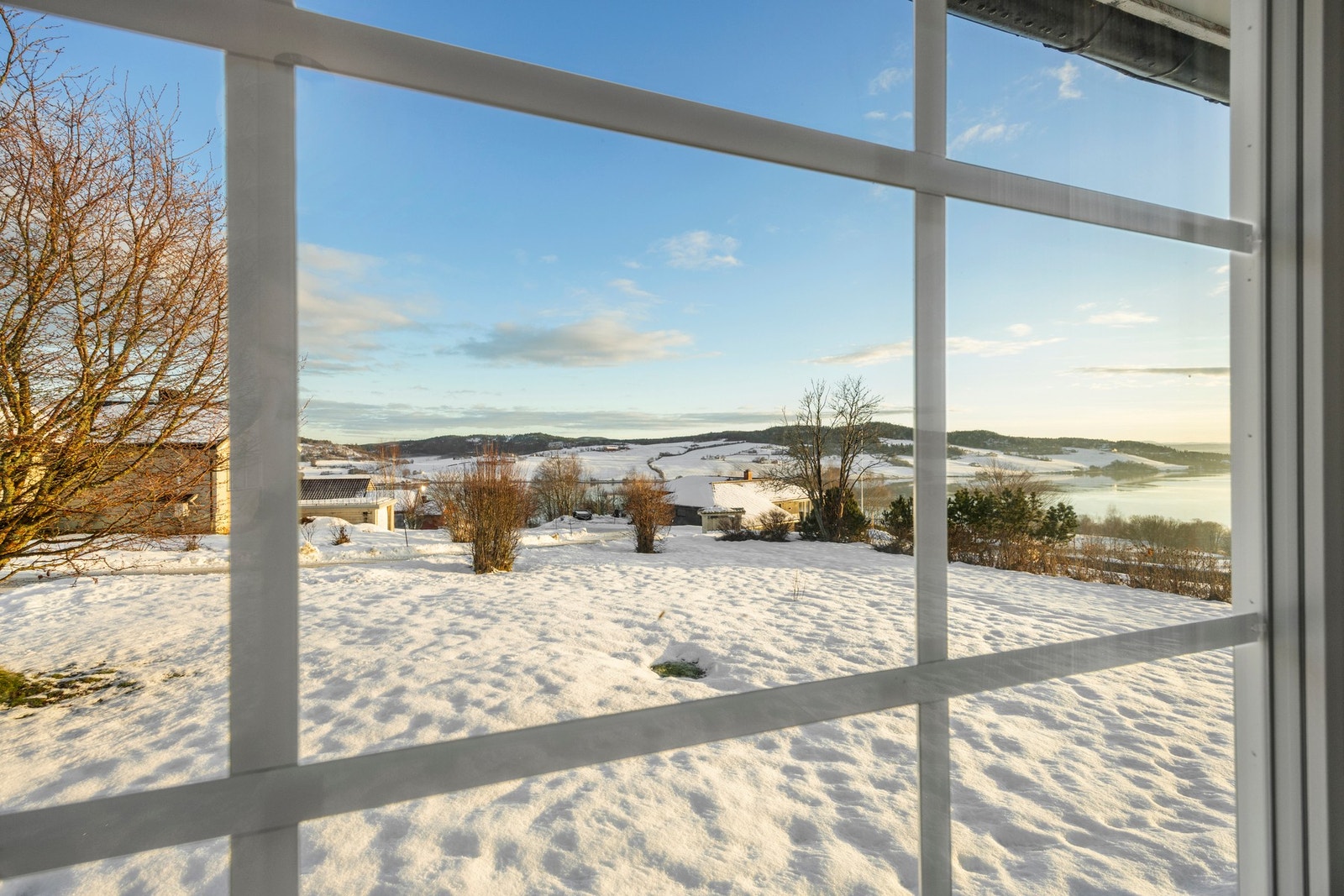 Utsikt fra kjøkkenvinduet. Galleribilde