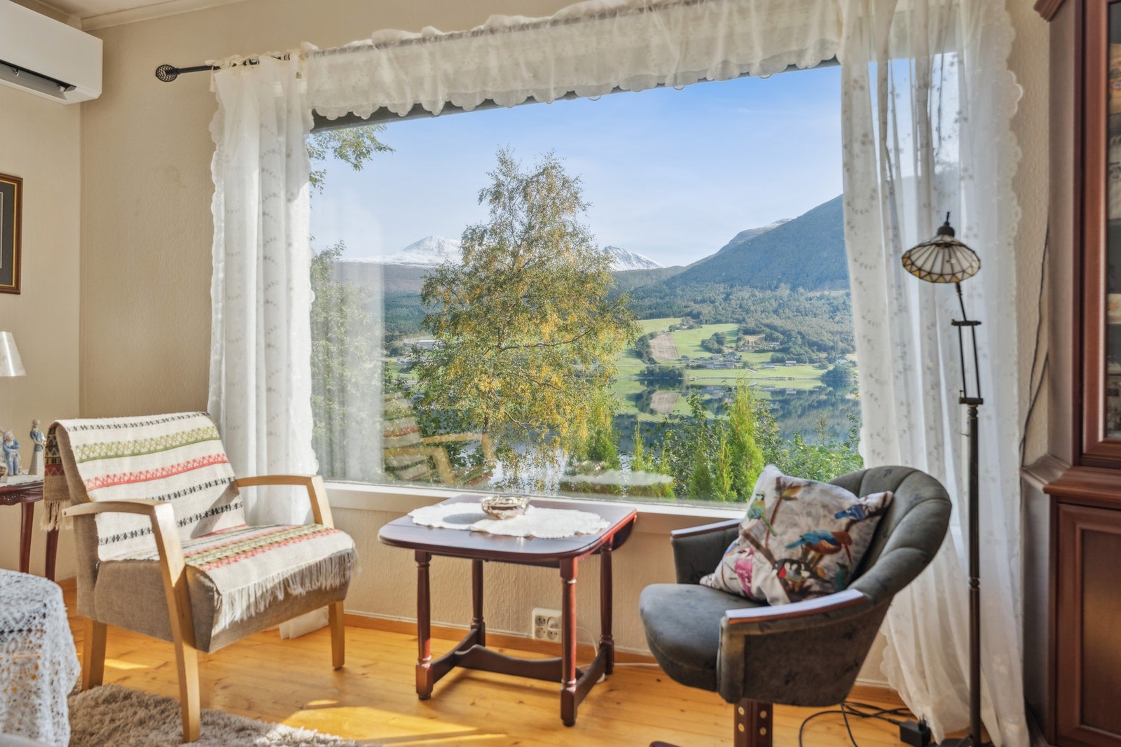 Fint utsikt fra stue også Galleribilde