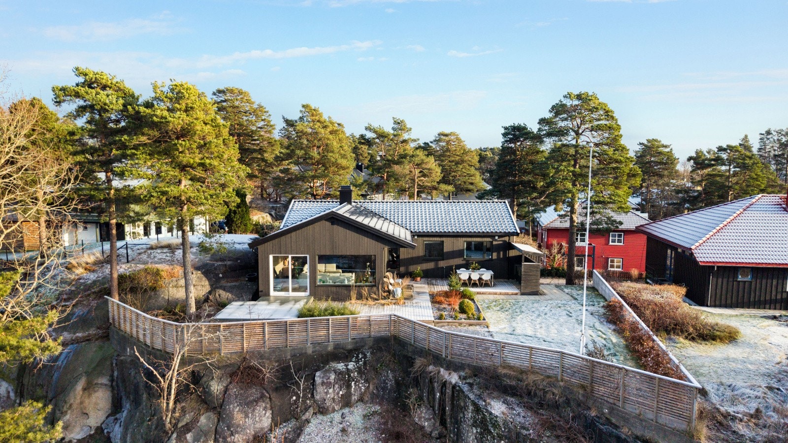 Dette er en nyrenovert enebolig med høy standard og fantastiske kvaliteter. Galleribilde