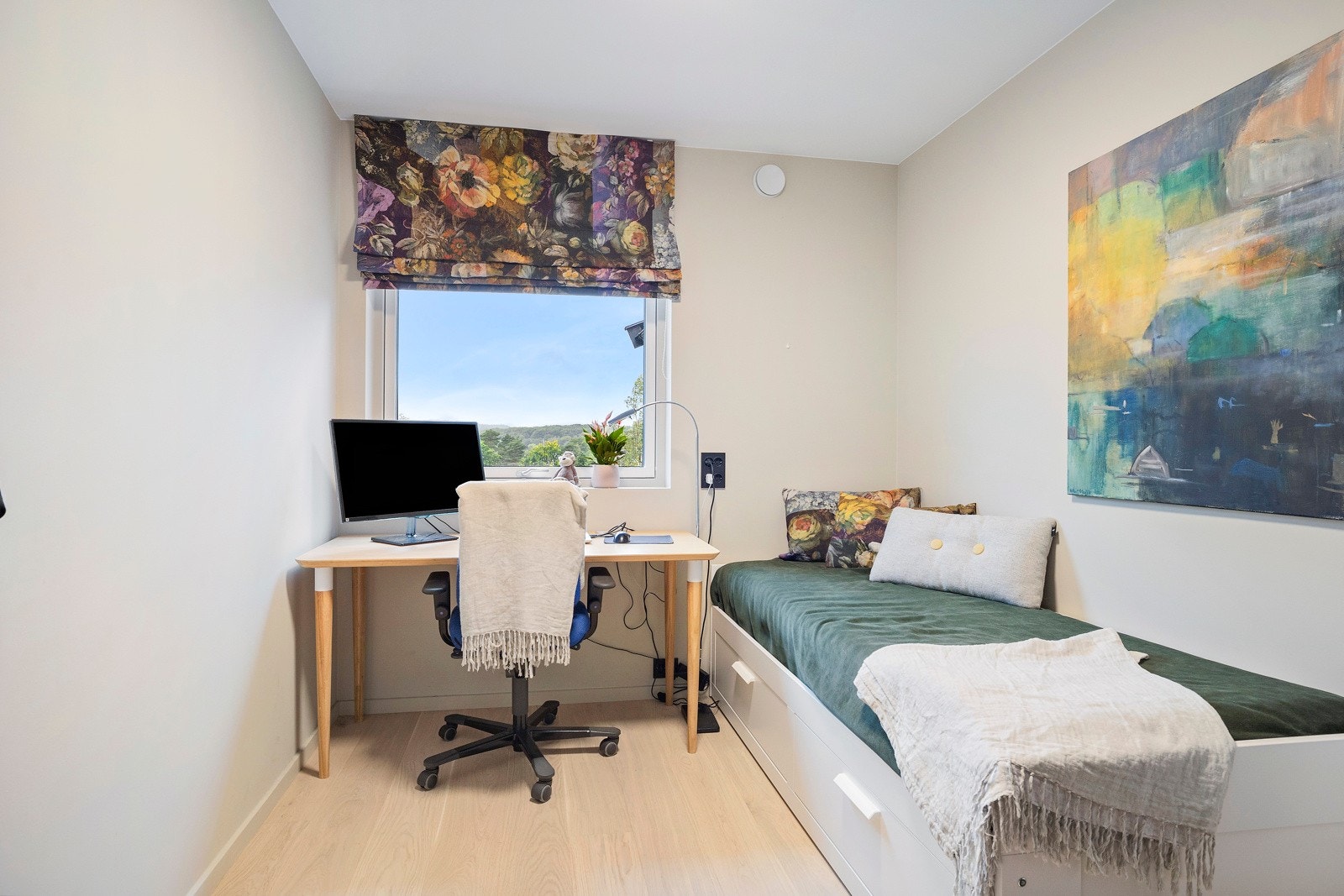 Soverom nummer to er også delikat innredet. Galleribilde