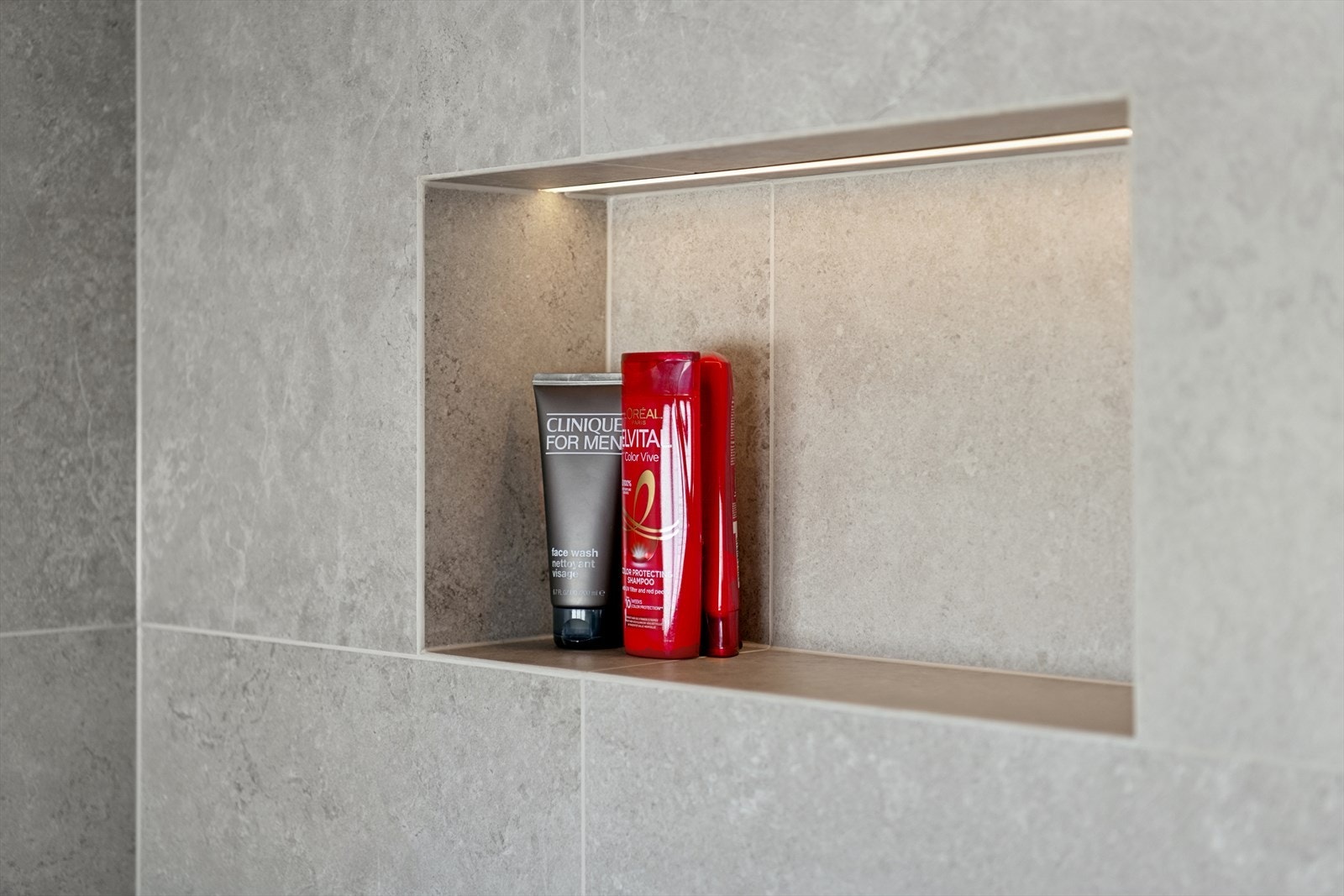 Lekre detaljer på badet. Galleribilde