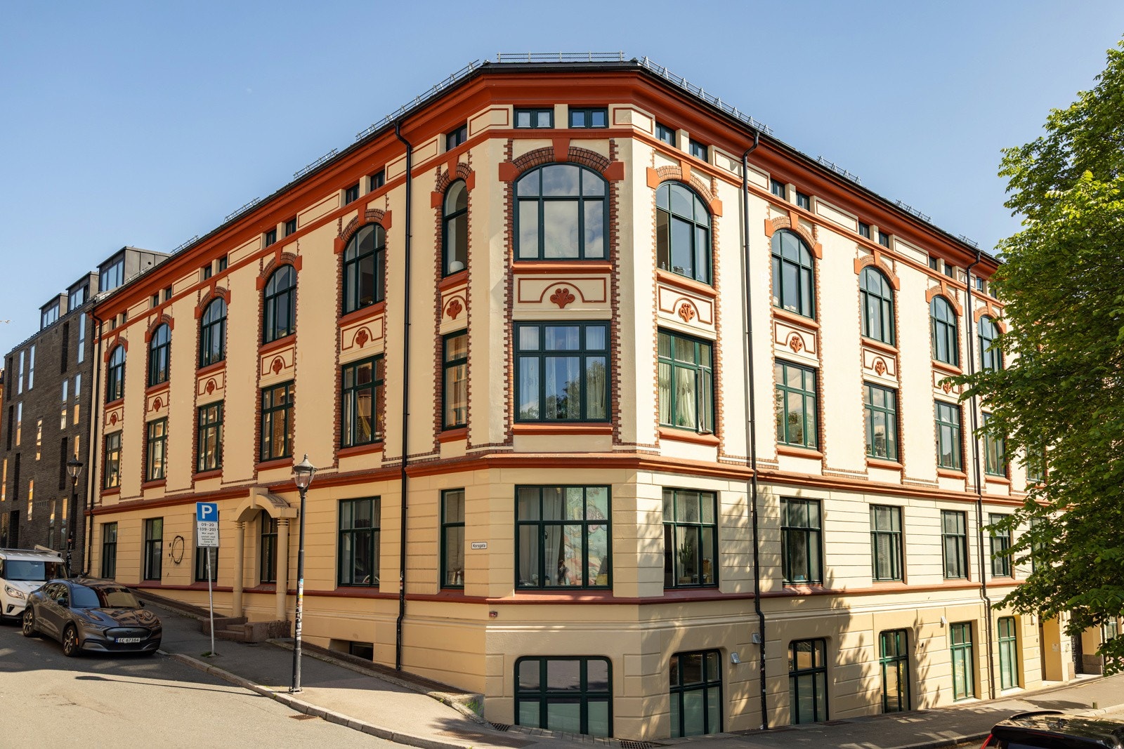 Senere har bygningen huset kontorer, før den i 2011 ble innredet til leiligheter. Galleribilde