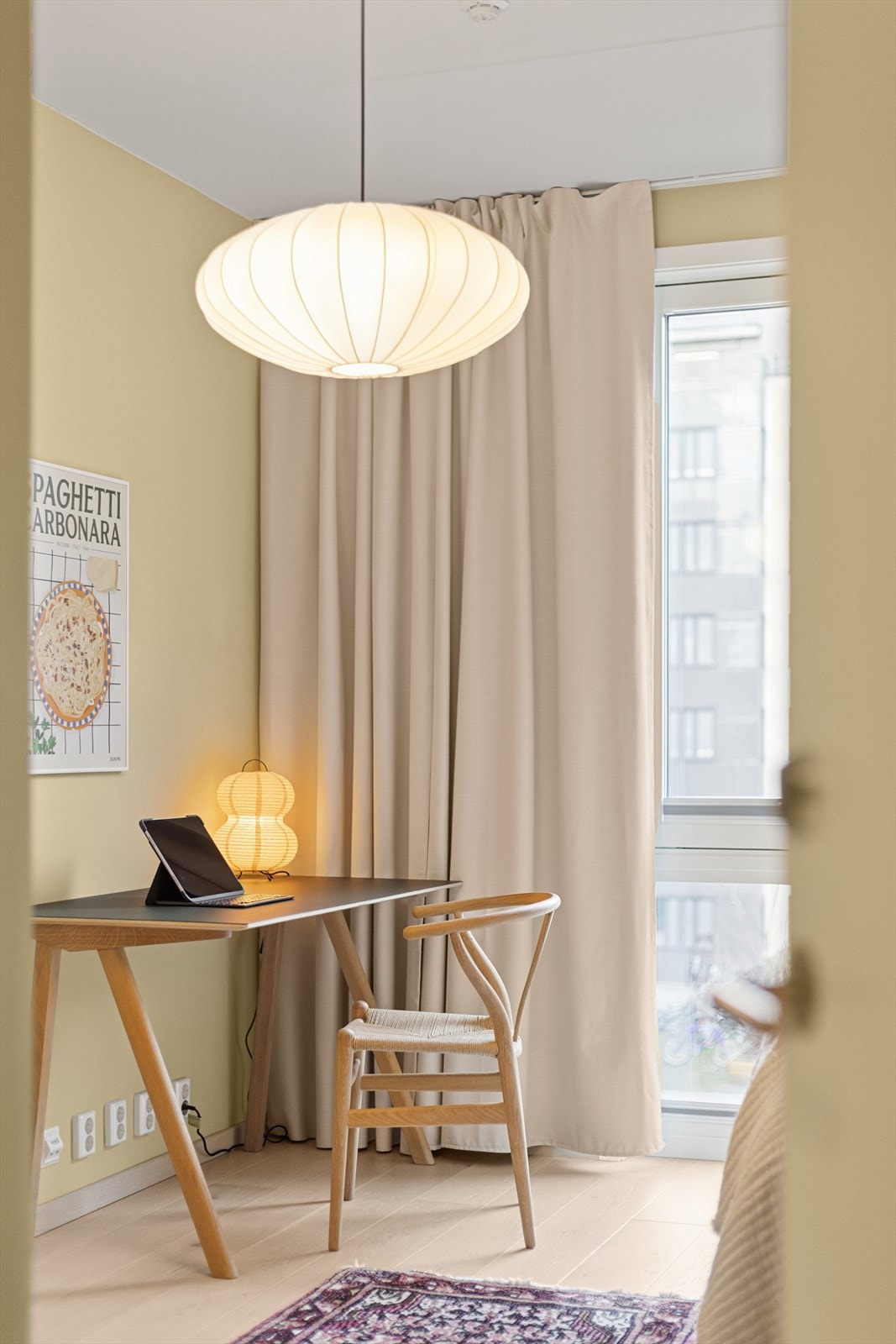 Hybeldelen består av et rom med eget bad. Galleribilde