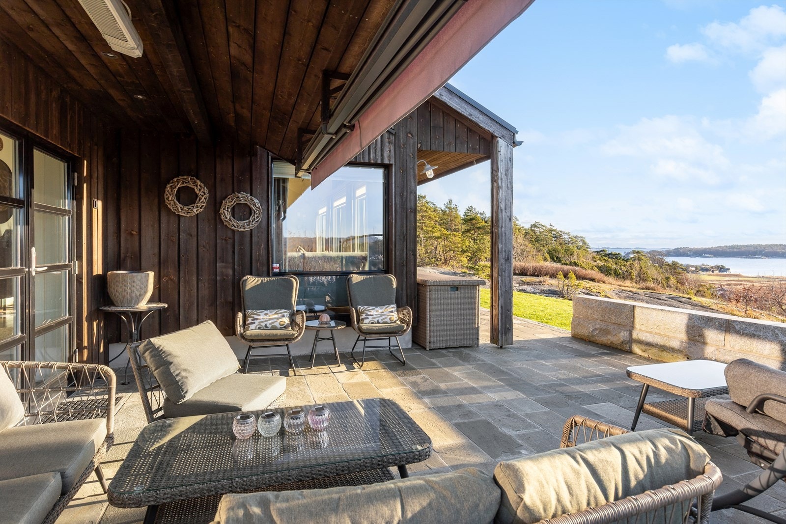 Her kan du tilbringe lange soldager i skjønn harmoni med flott utsikt. Galleribilde