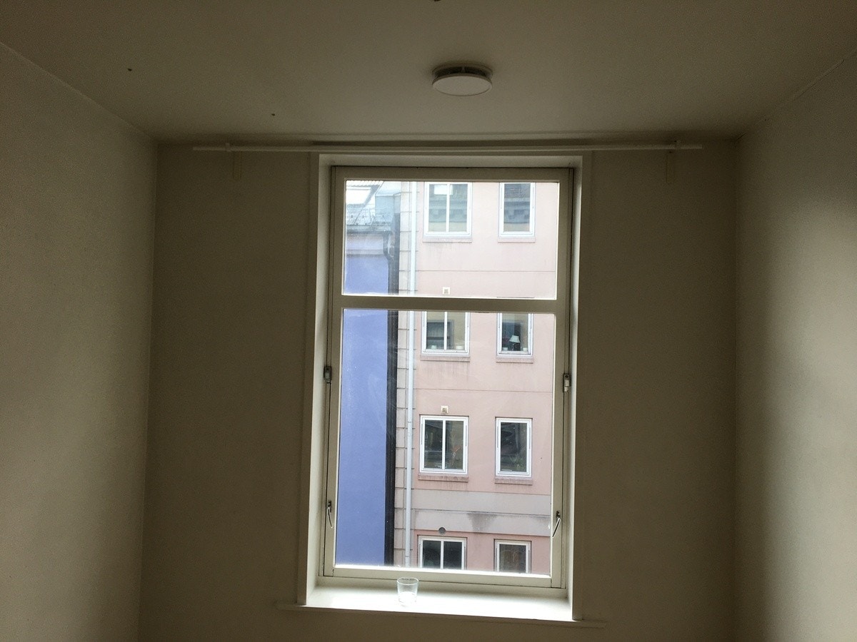 Umøblert Galleribilde