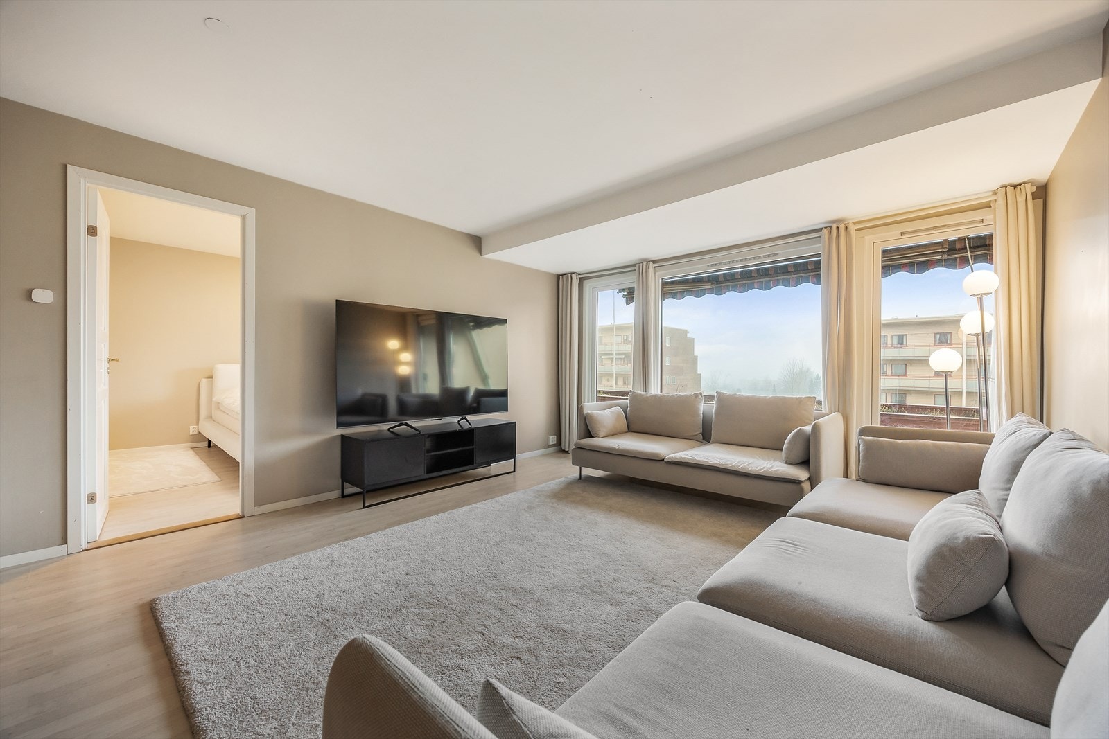 Et fleksibelt rom som enkelt kan tilpasses ulike møbleringsløsninger. Galleribilde