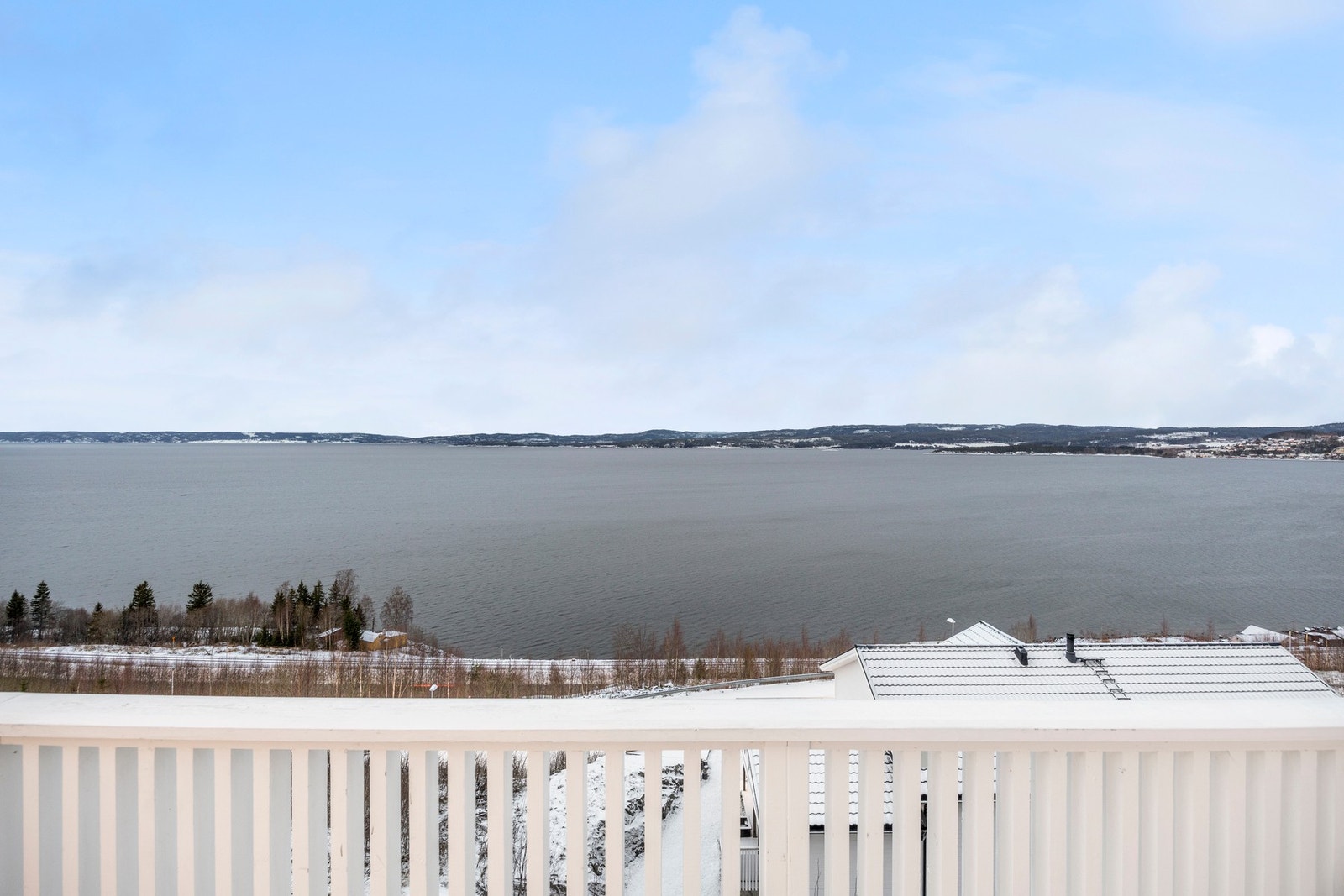 Panorama over fjorden! Galleribilde