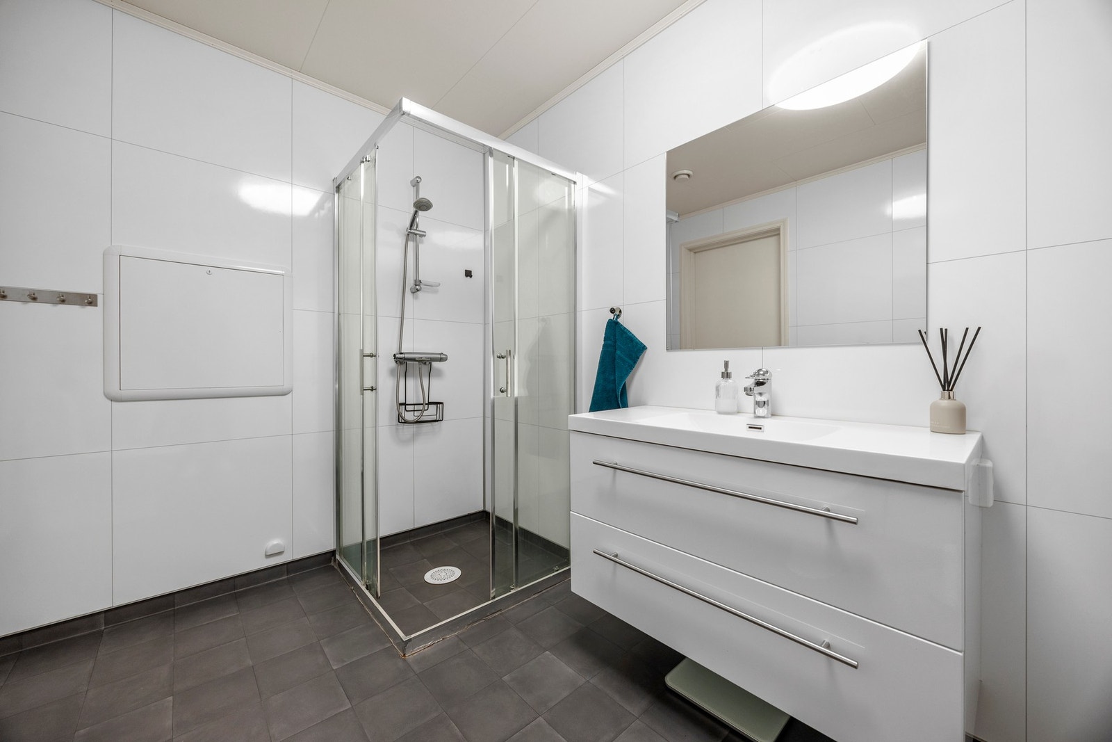 Utleie. Bad Galleribilde