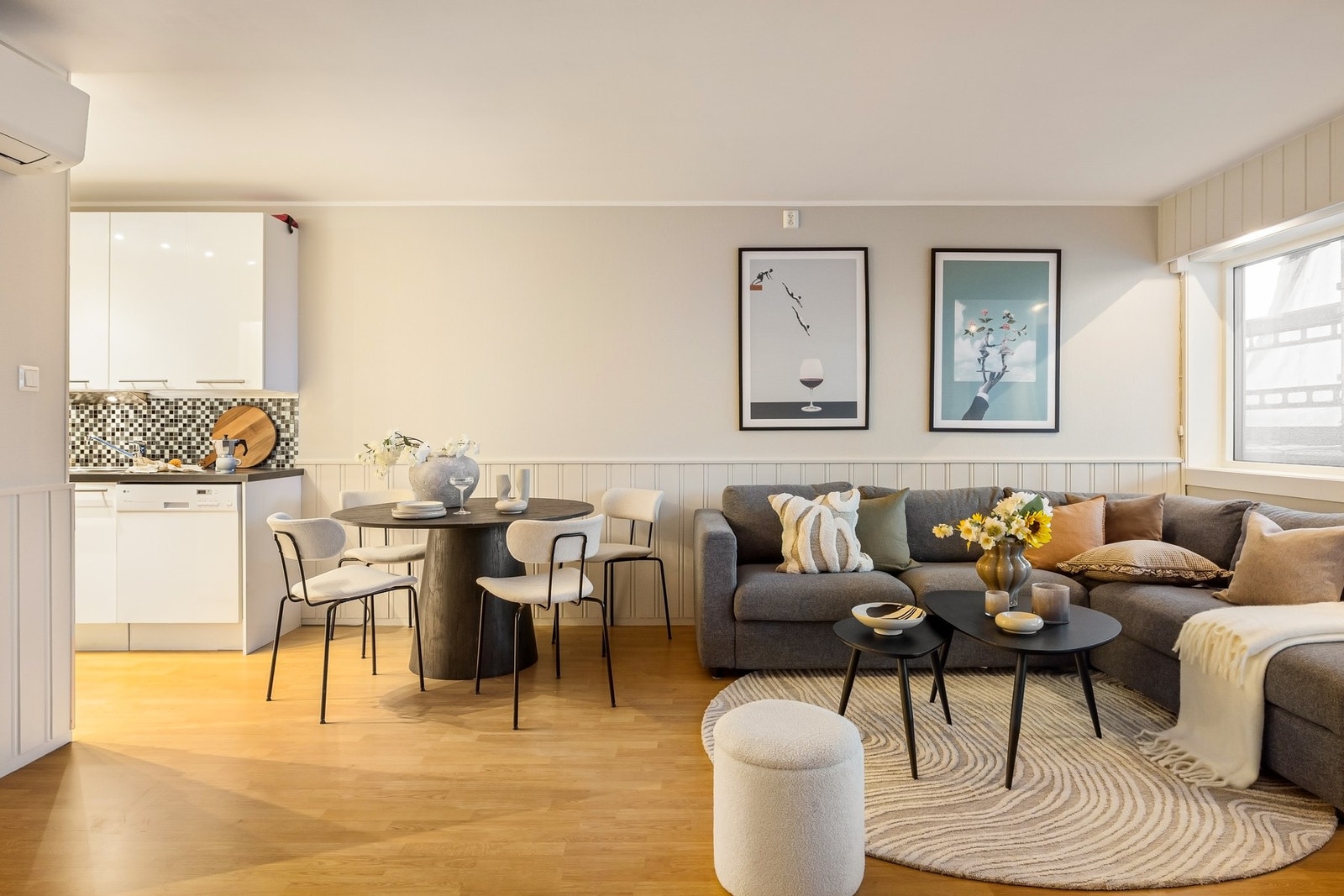 Her kan du invitere både venner og familie over på hyggelige middager Galleribilde