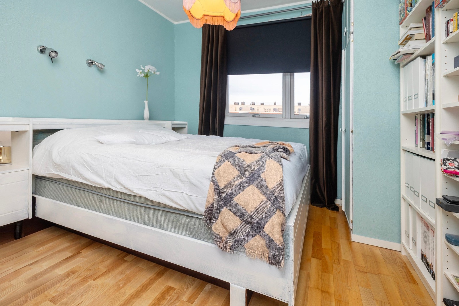 Soverom på ca 10,8 kvm. Galleribilde