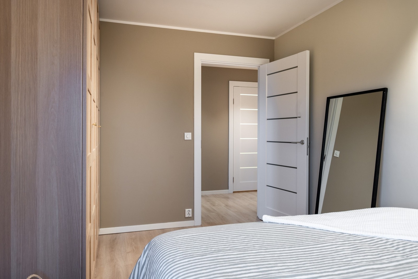 Hovedsoverommet ligger nær badet. Galleribilde