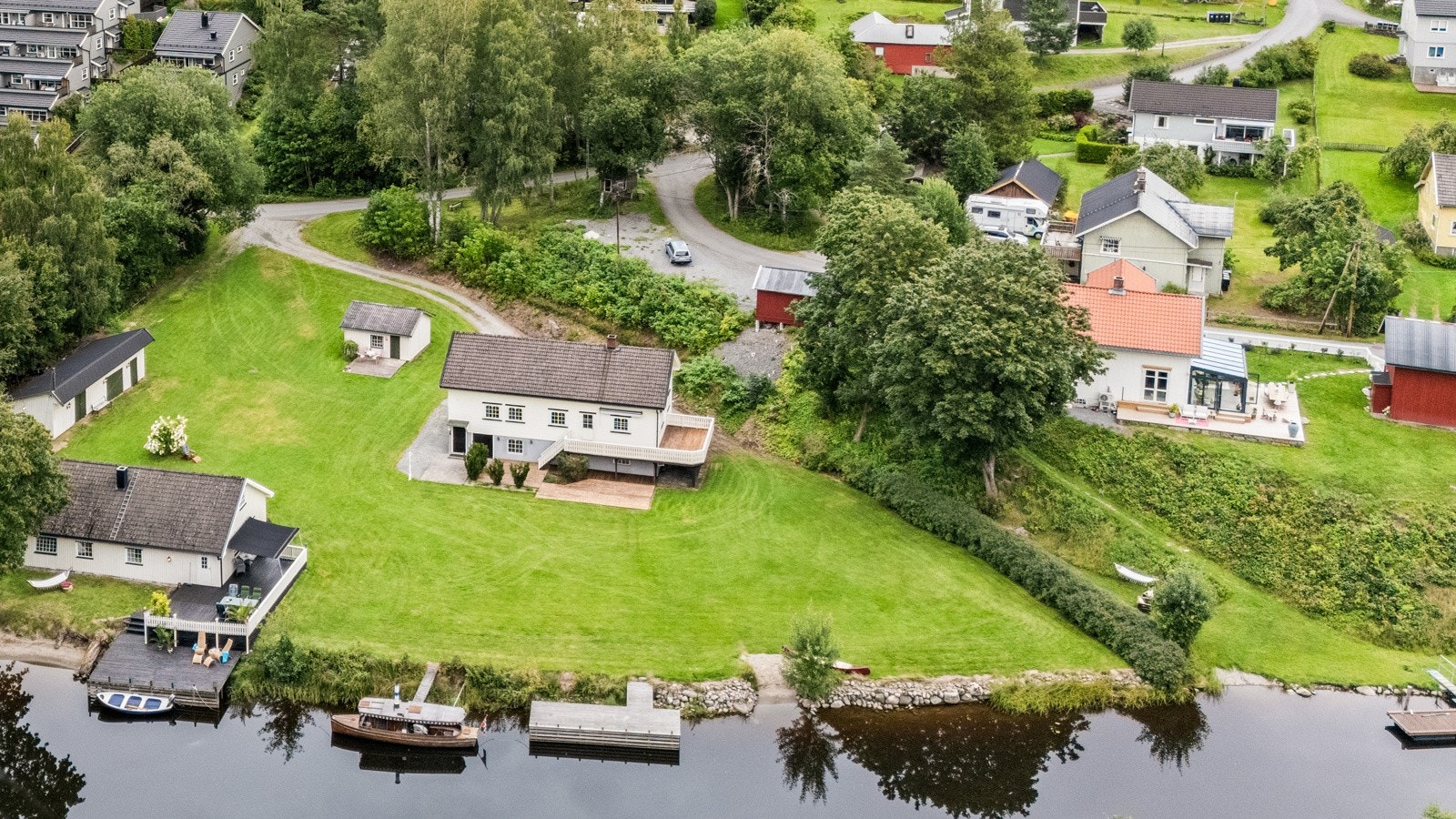 Stor tomt med mange muligheter! Galleribilde