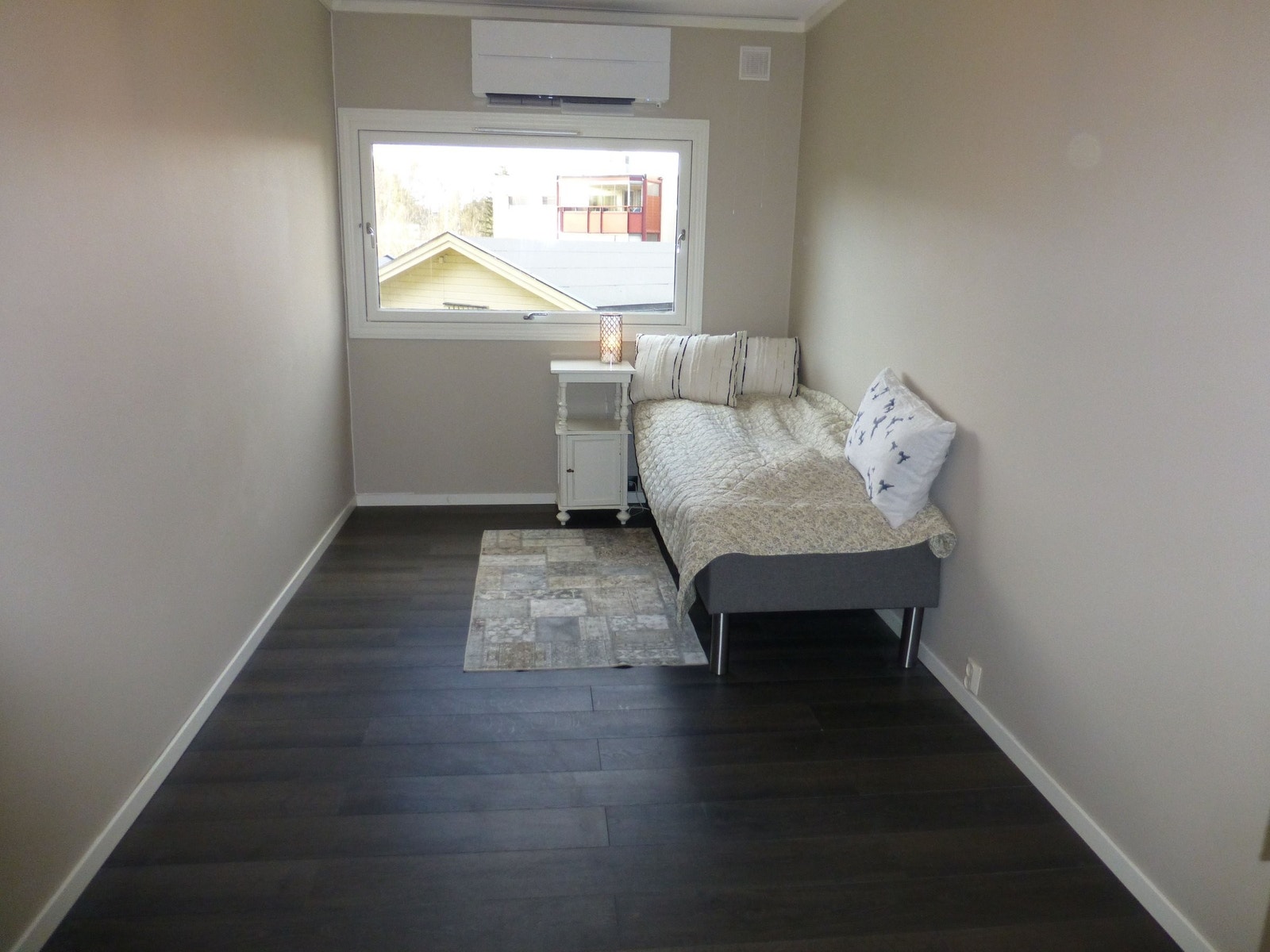 Soverom 2, med varmepumpe. Galleribilde