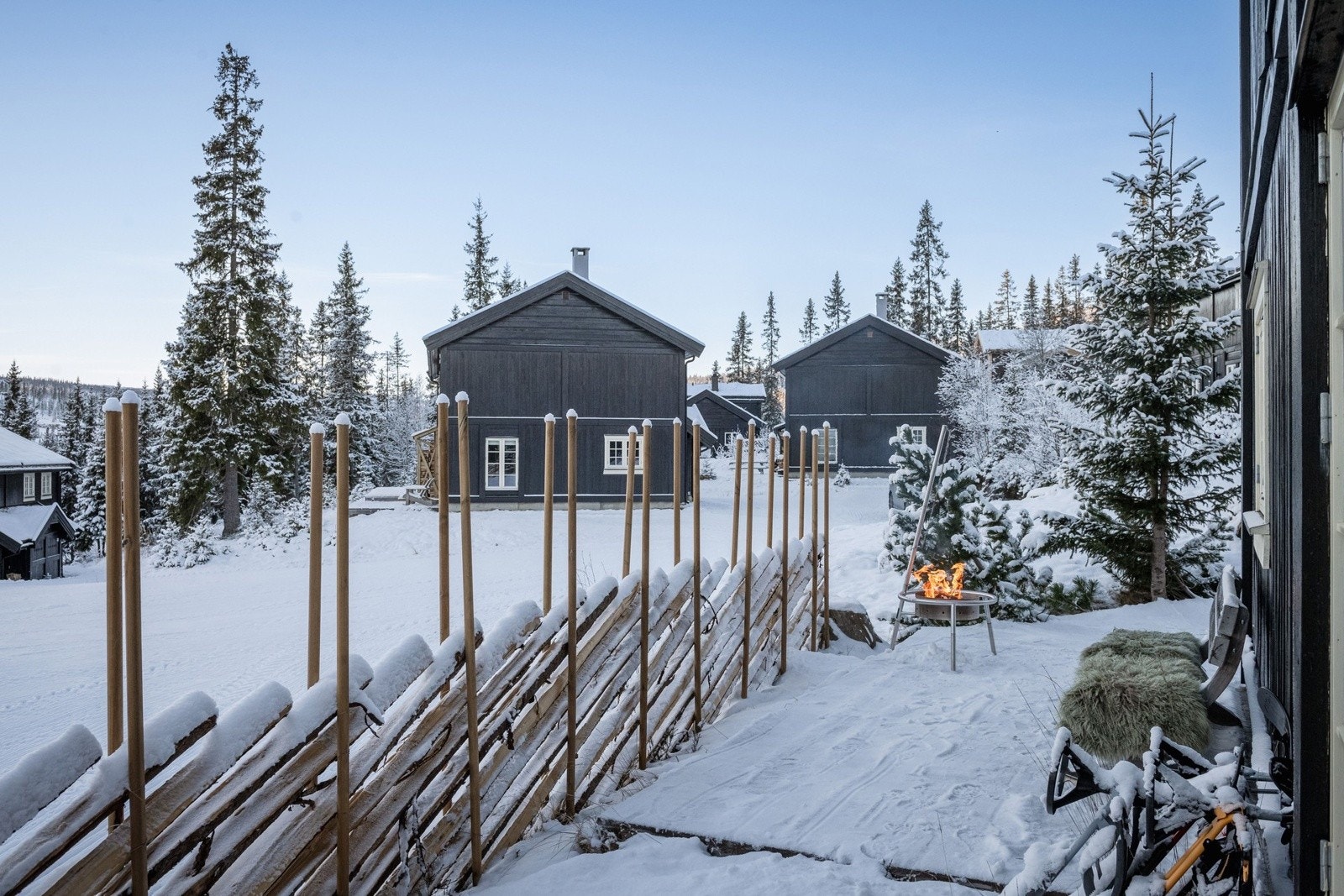 Sommerstid er Kvitfjell det perfekte utgangspunktet for toppturer, sykkelturer og fotturer i skog og fjell. Legg turen til en av de mange toppene i området, eller nyt en dag med stisykling i fantastisk natur. Galleribilde