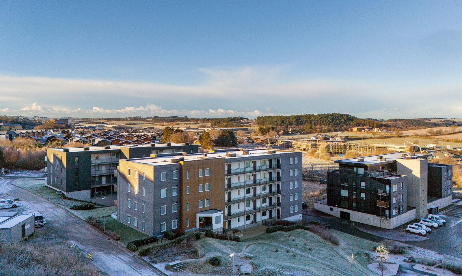 Gåavstand til toget. Galleribilde