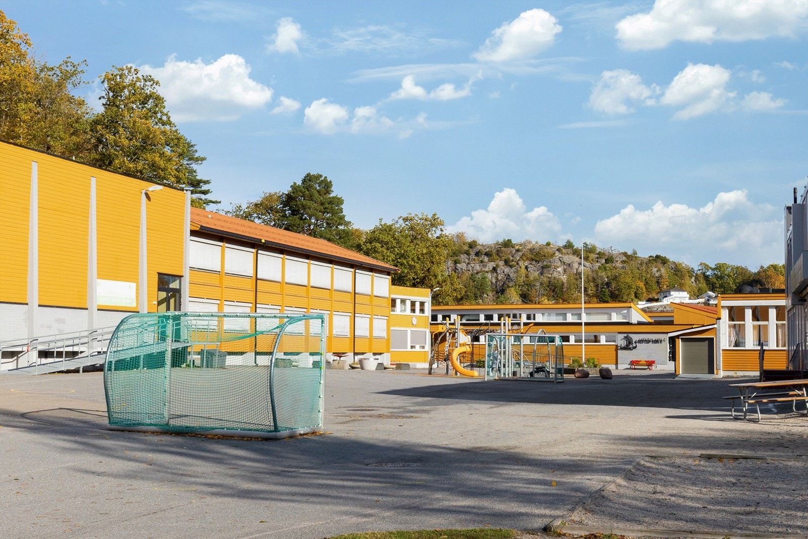 Gokstad Barneskole Galleribilde