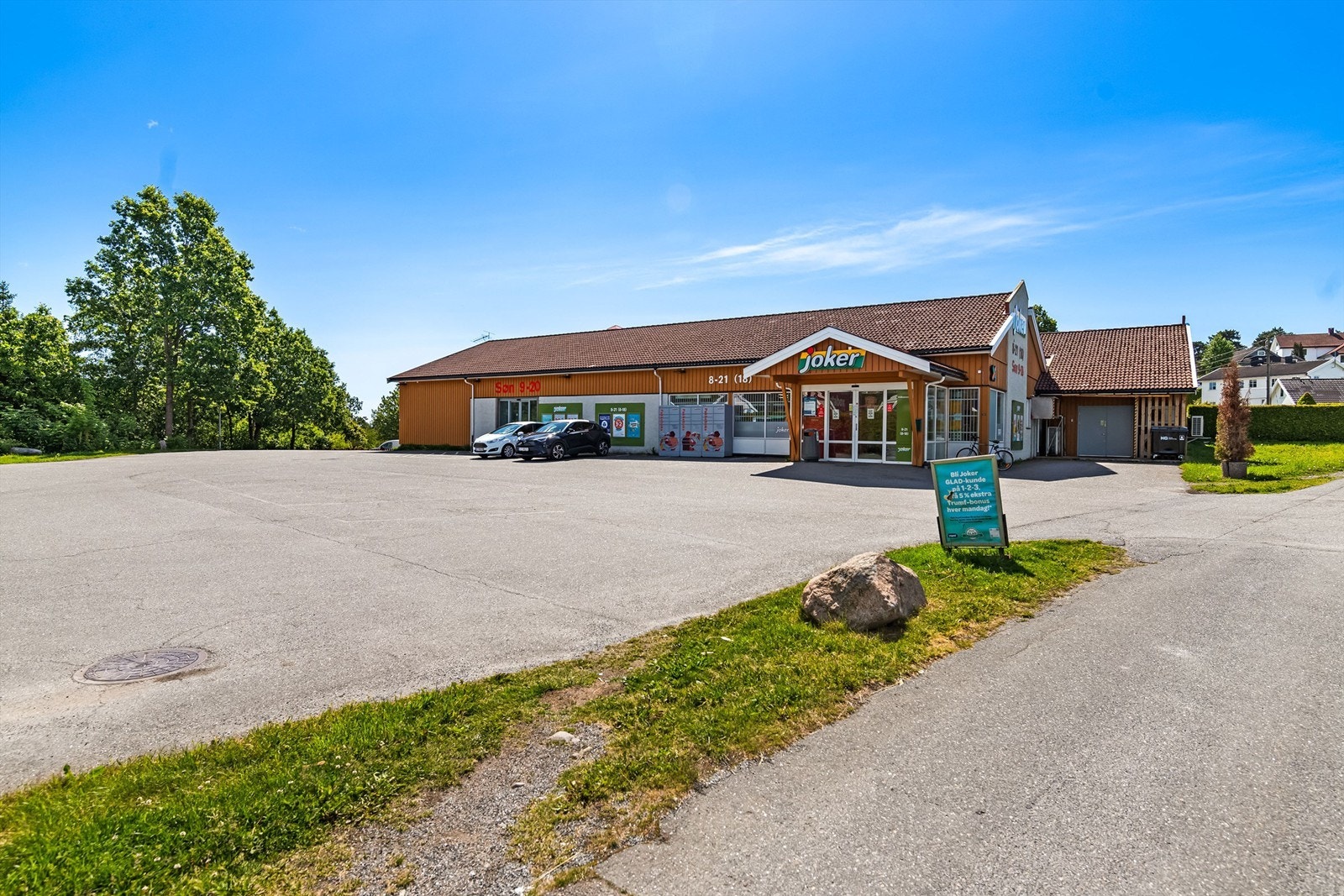 Joker på Gjekstad - en kort gåtur unna om du har glemt noe på butikken! Galleribilde