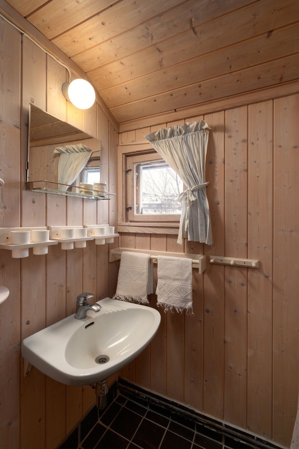 Hyttens bad Galleribilde