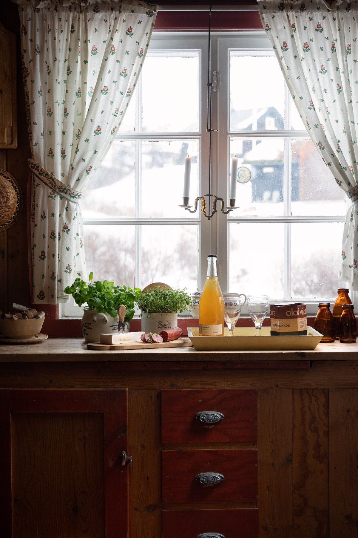 Inviter til selskap og hyggelige stunder Galleribilde