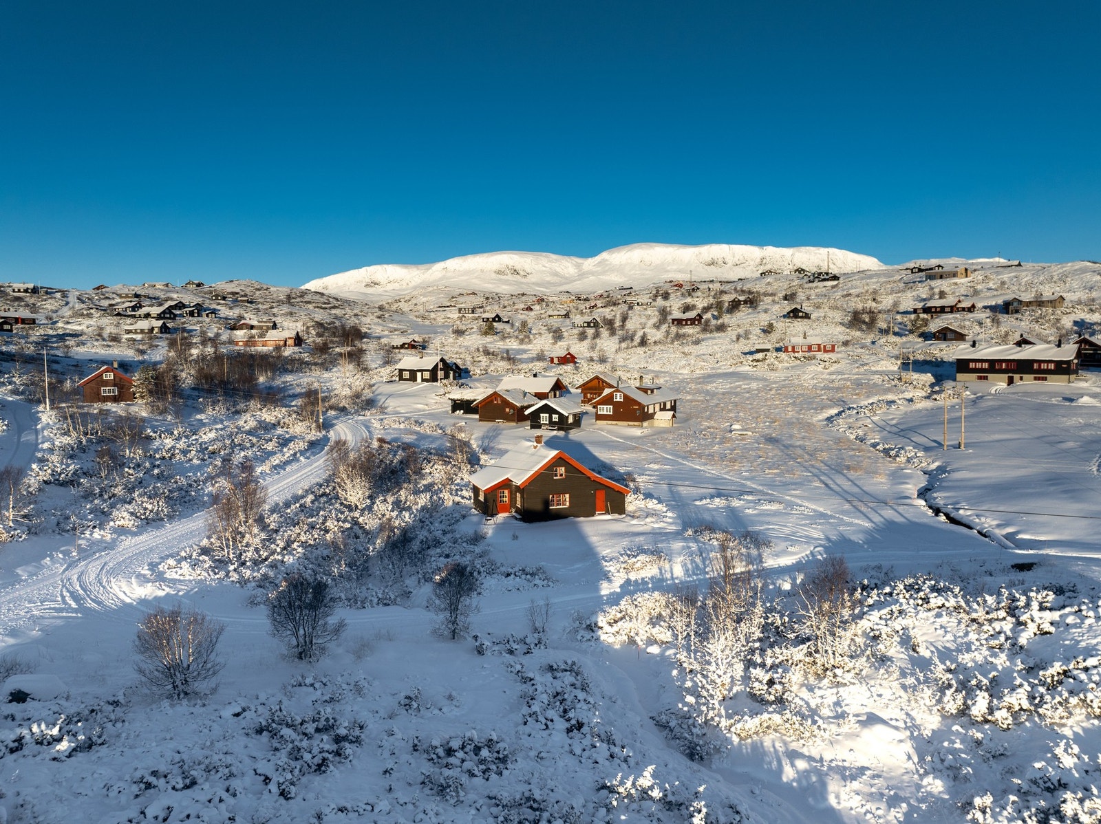 Flott beliggende, midt i Winter Wonderland. Skiløypene slynger seg forbi hytta. Nærmere kommer du ikke! Galleribilde