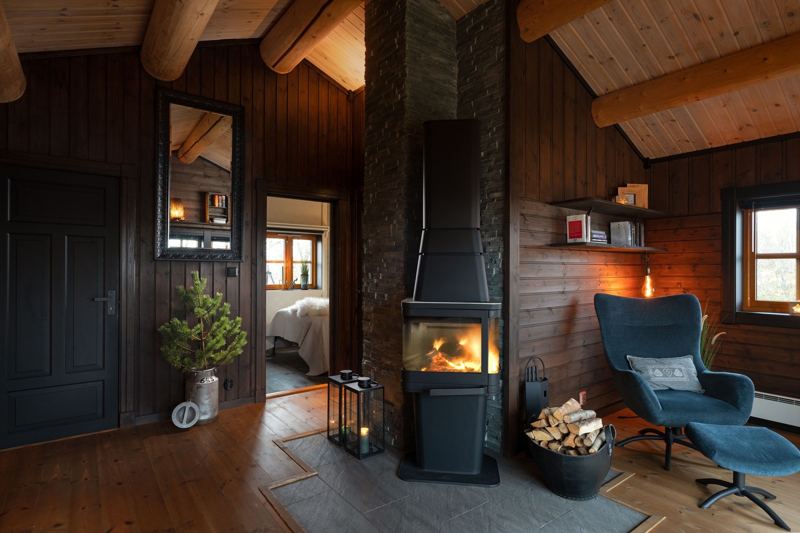 Peisen varmer godt på kalde vinterdager Galleribilde