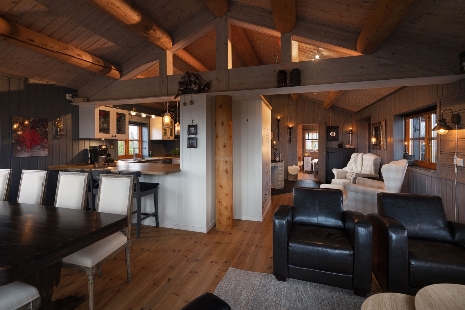 Romslig stue/spisestue Galleribilde