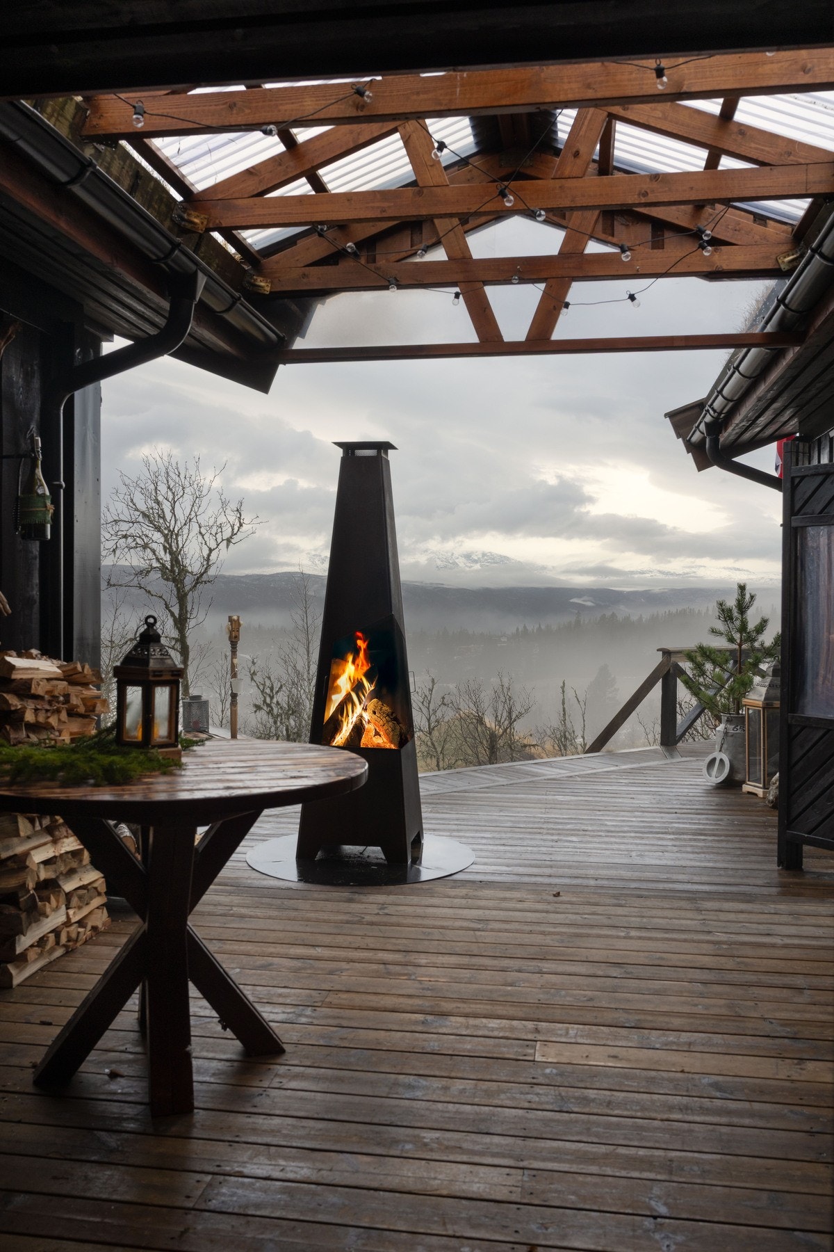 Stemningsfull uteplass Galleribilde