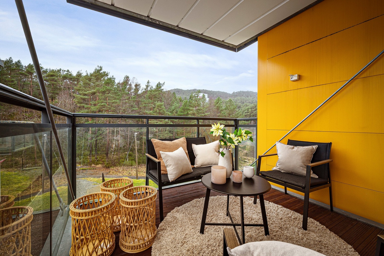 - Fra stuen har du direkte utgang til en 8 m² balkong - Galleribilde