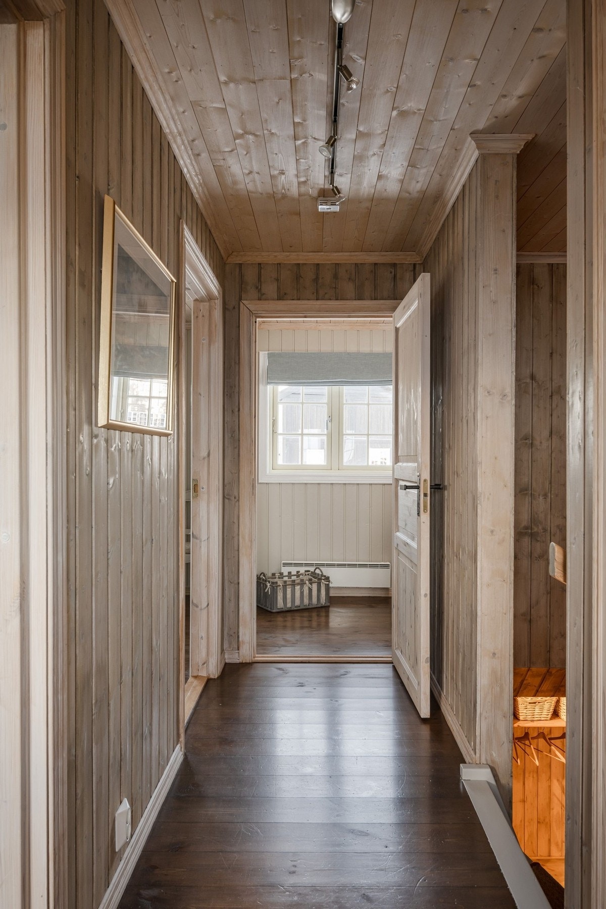 I 2. etasjen finner du hyttas 4 soverom. Galleribilde