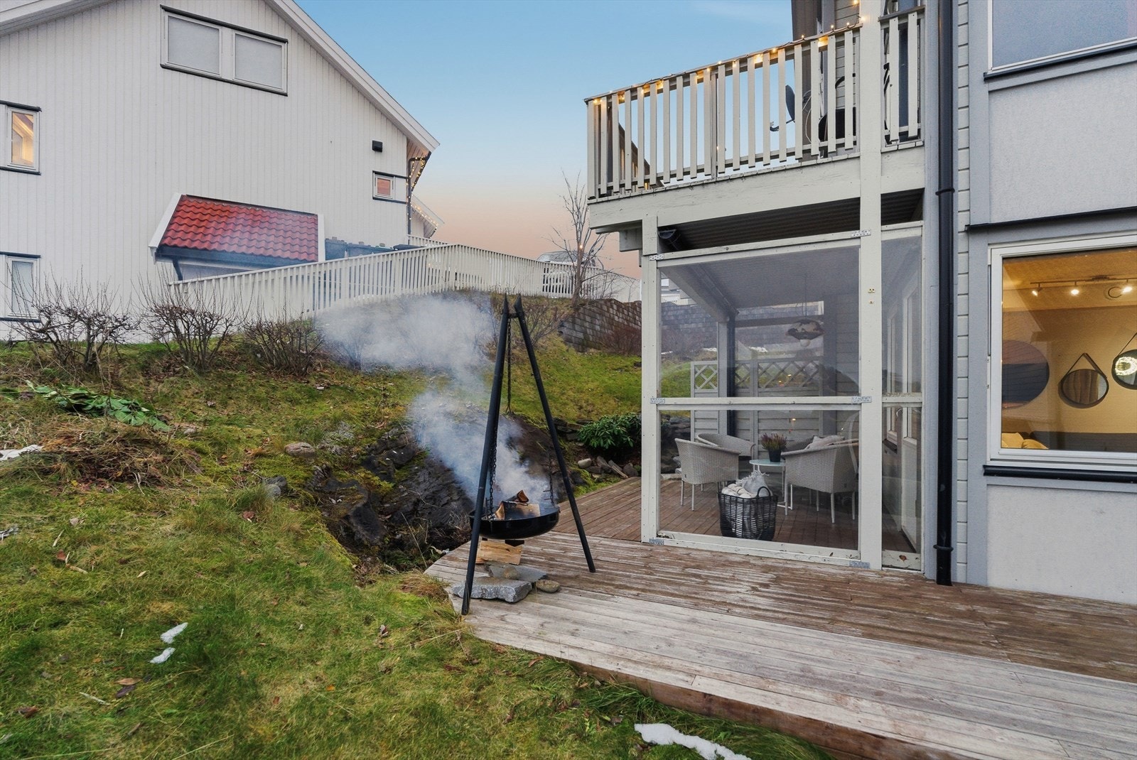 Uteområdet. Galleribilde