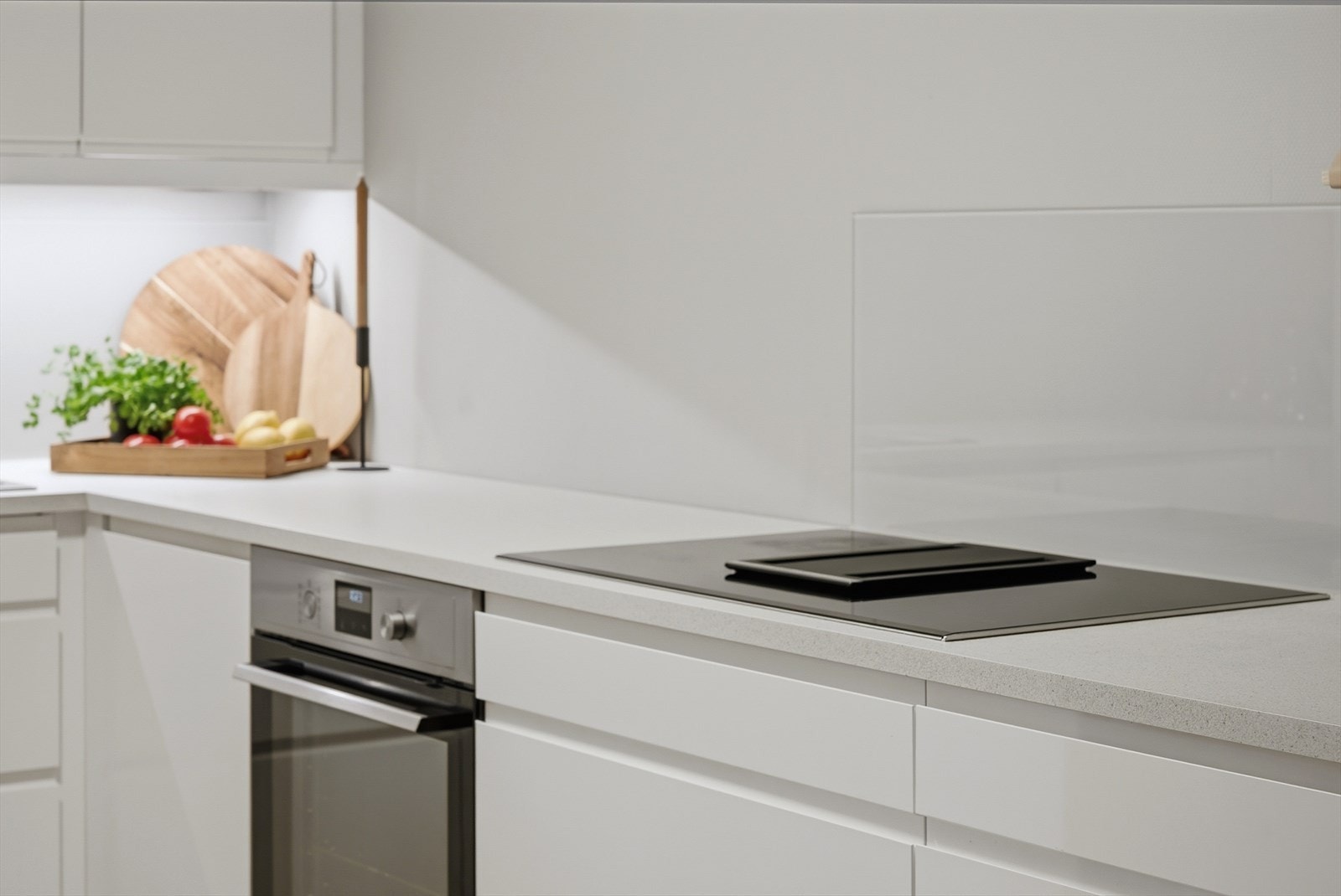 Stilig innfelt vifte i platetopp. Galleribilde