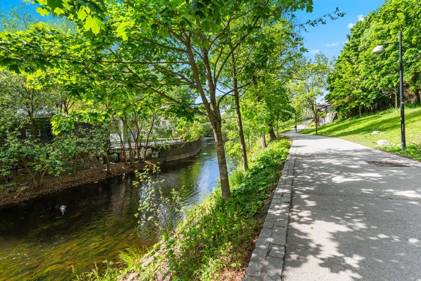 Boligen ligger fint ved Akerselven med flotte turmuligheter. Galleribilde