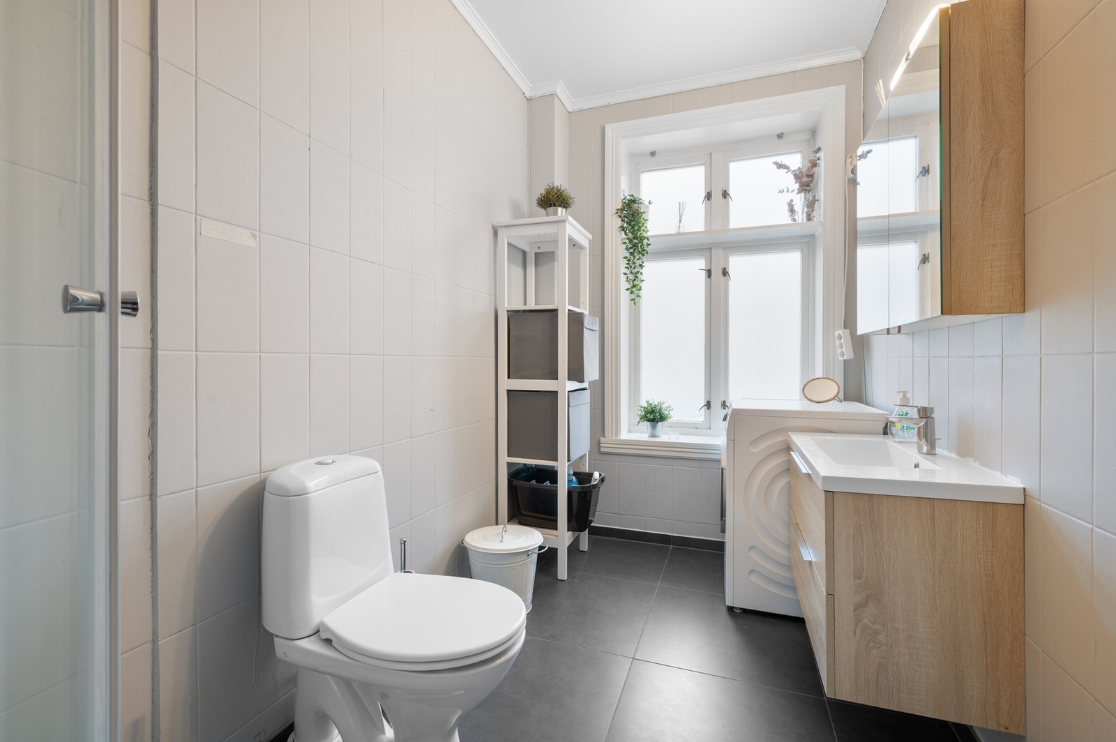 Lekkert baderom som ble oppusset i 2019. Galleribilde