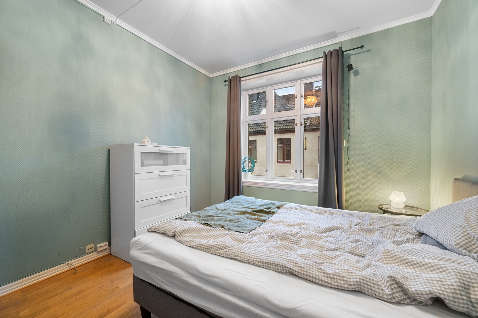 Man har også god plass til kontorpult på soverommene. Galleribilde